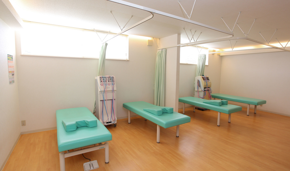 治療室　南